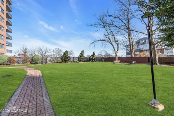 $4,300 | 10 Ocean Boulevard, Unit 10E, Atlantic Highlands, NJ 07716