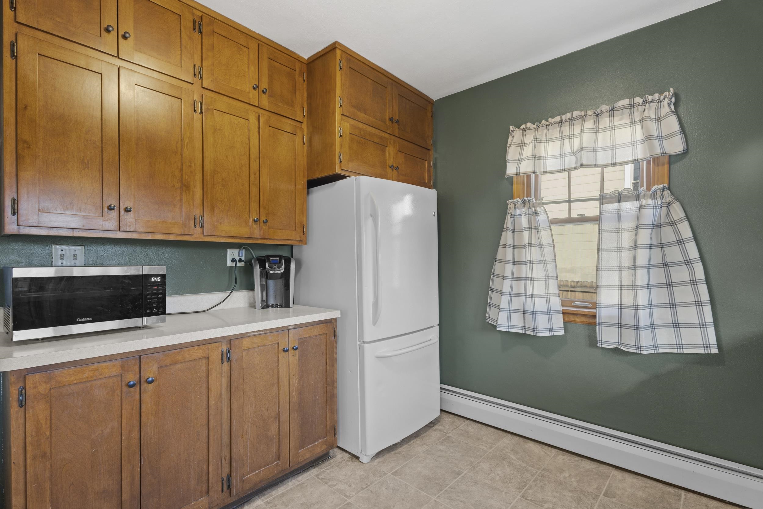 2111 Hamilton Street Manitowoc, WI 54220 - Photo 15 of 58