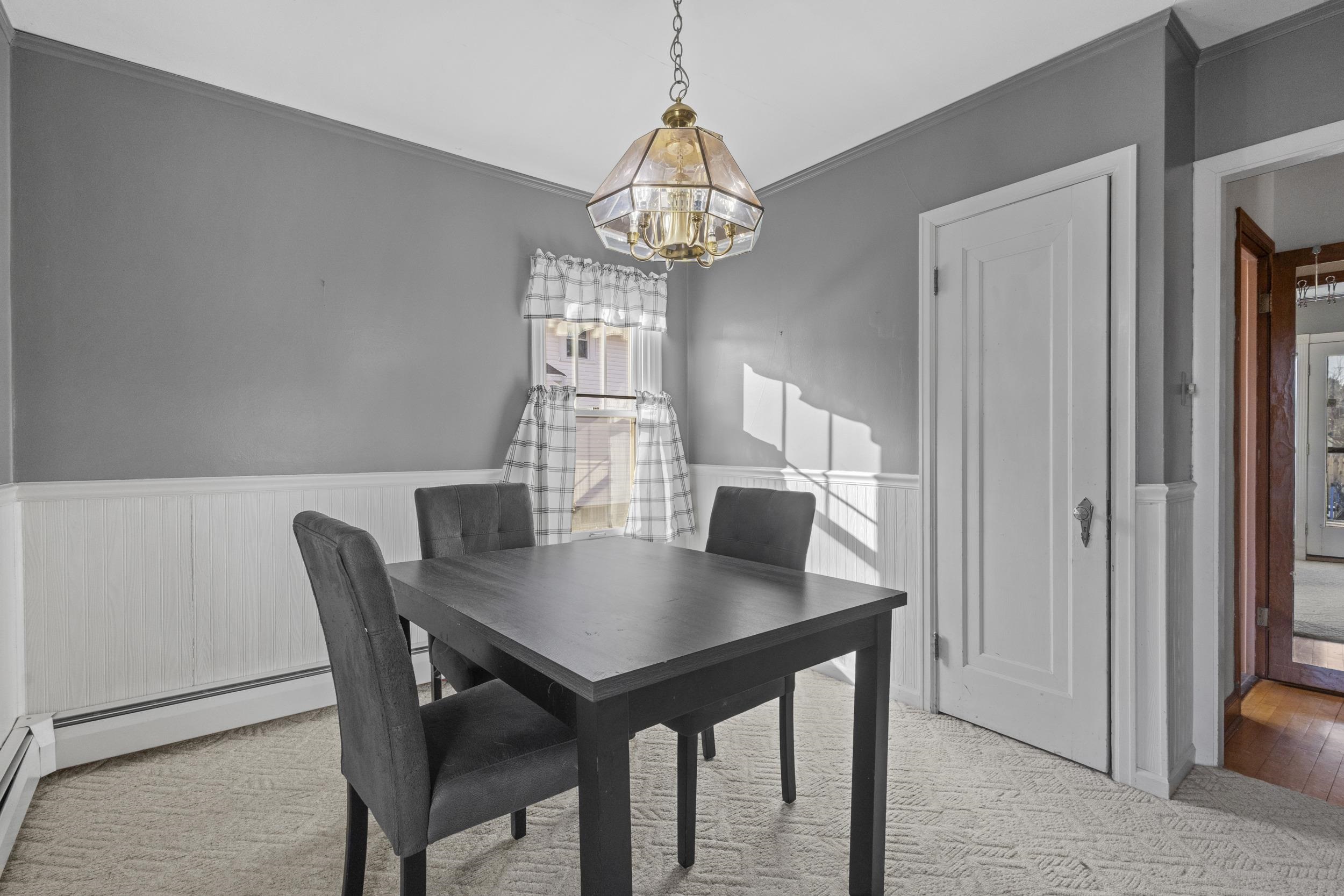 2111 Hamilton Street Manitowoc, WI 54220 - Photo 18 of 58