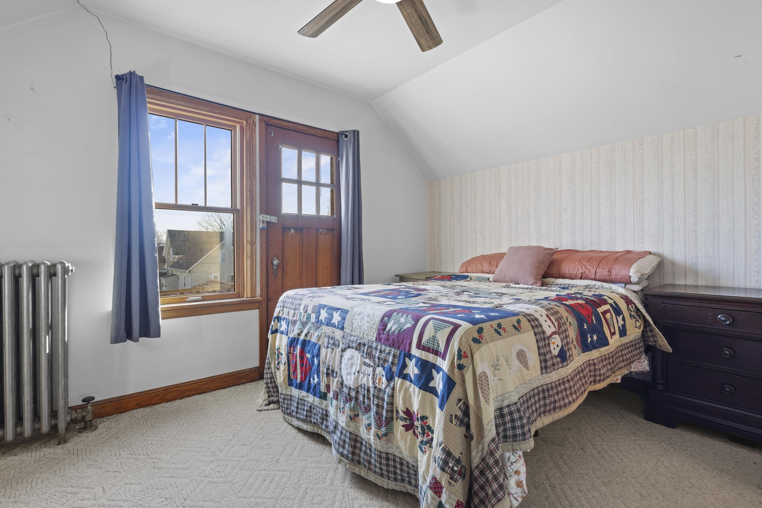 2111 Hamilton Street Manitowoc, WI 54220 - Photo 22 of 58