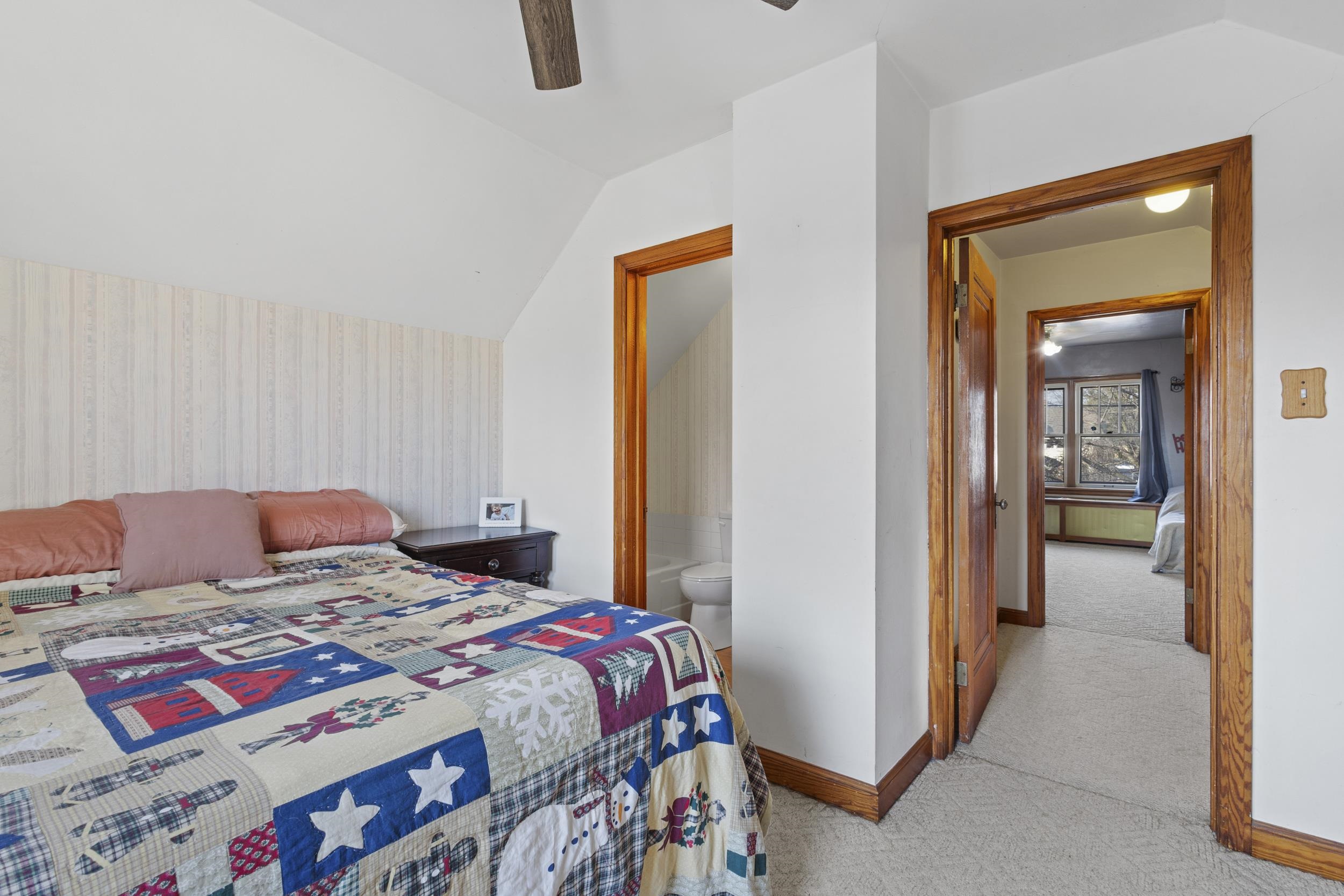 2111 Hamilton Street Manitowoc, WI 54220 - Photo 23 of 58