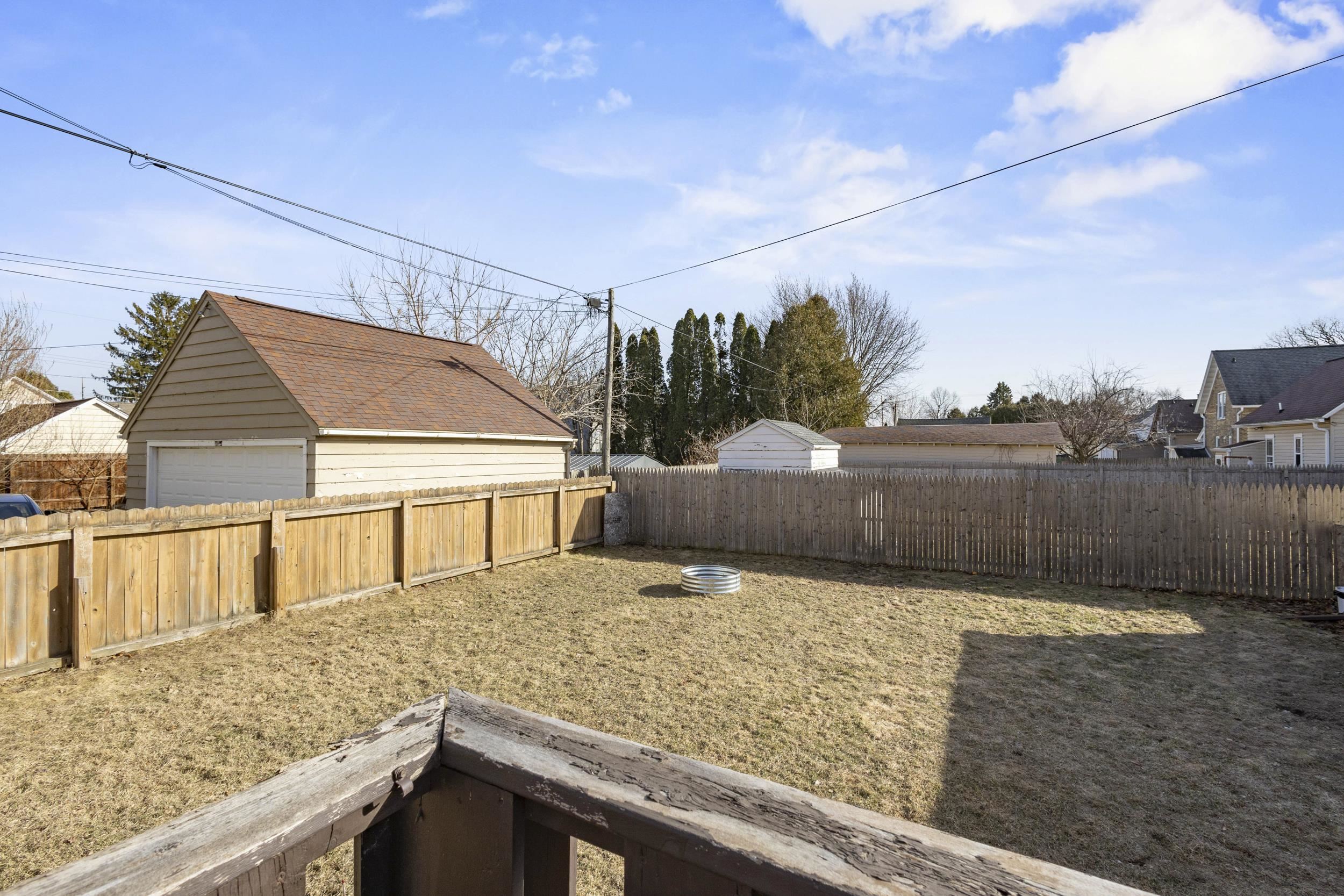 2111 Hamilton Street Manitowoc, WI 54220 - Photo 47 of 58