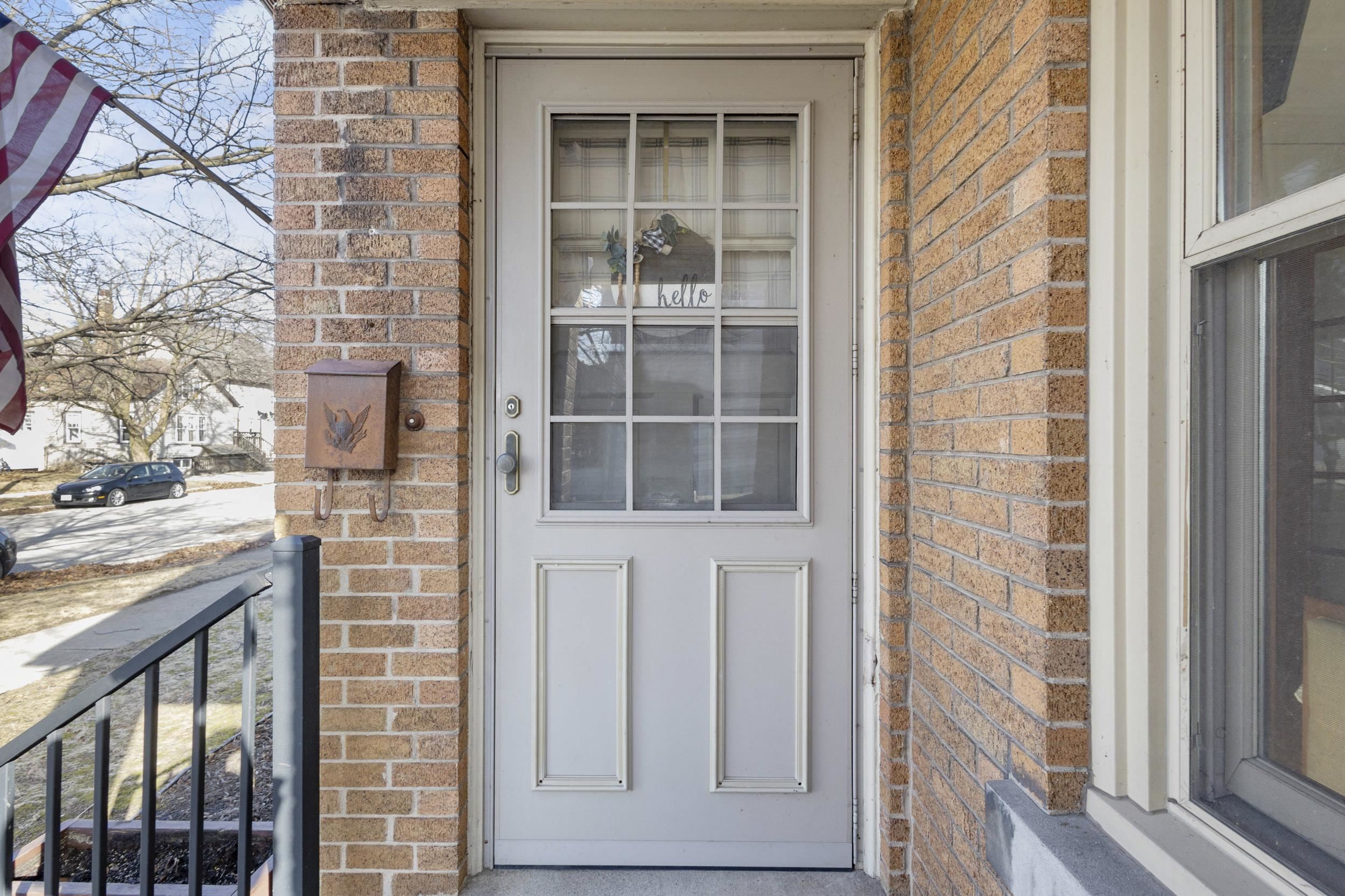 2111 Hamilton Street Manitowoc, WI 54220 - Photo 5 of 58