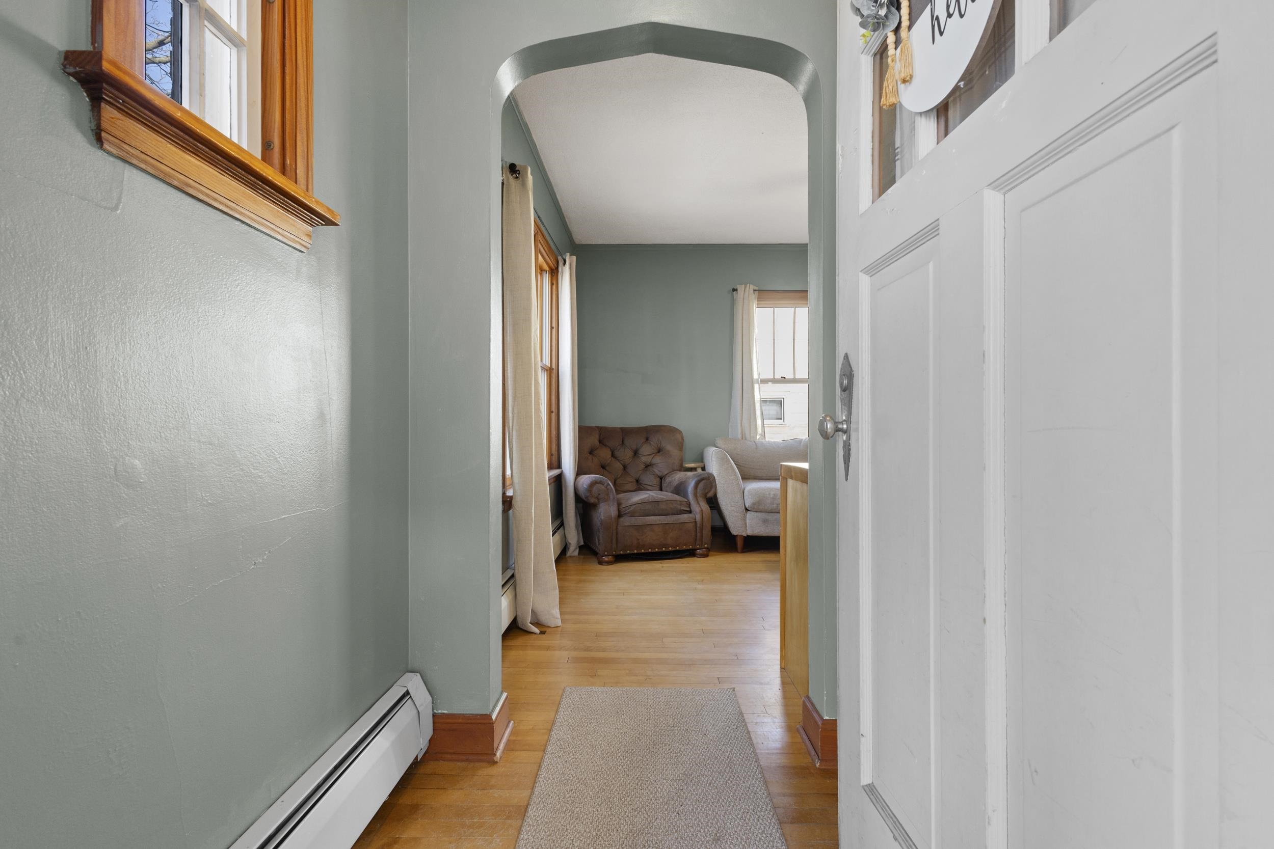 2111 Hamilton Street Manitowoc, WI 54220 - Photo 6 of 58