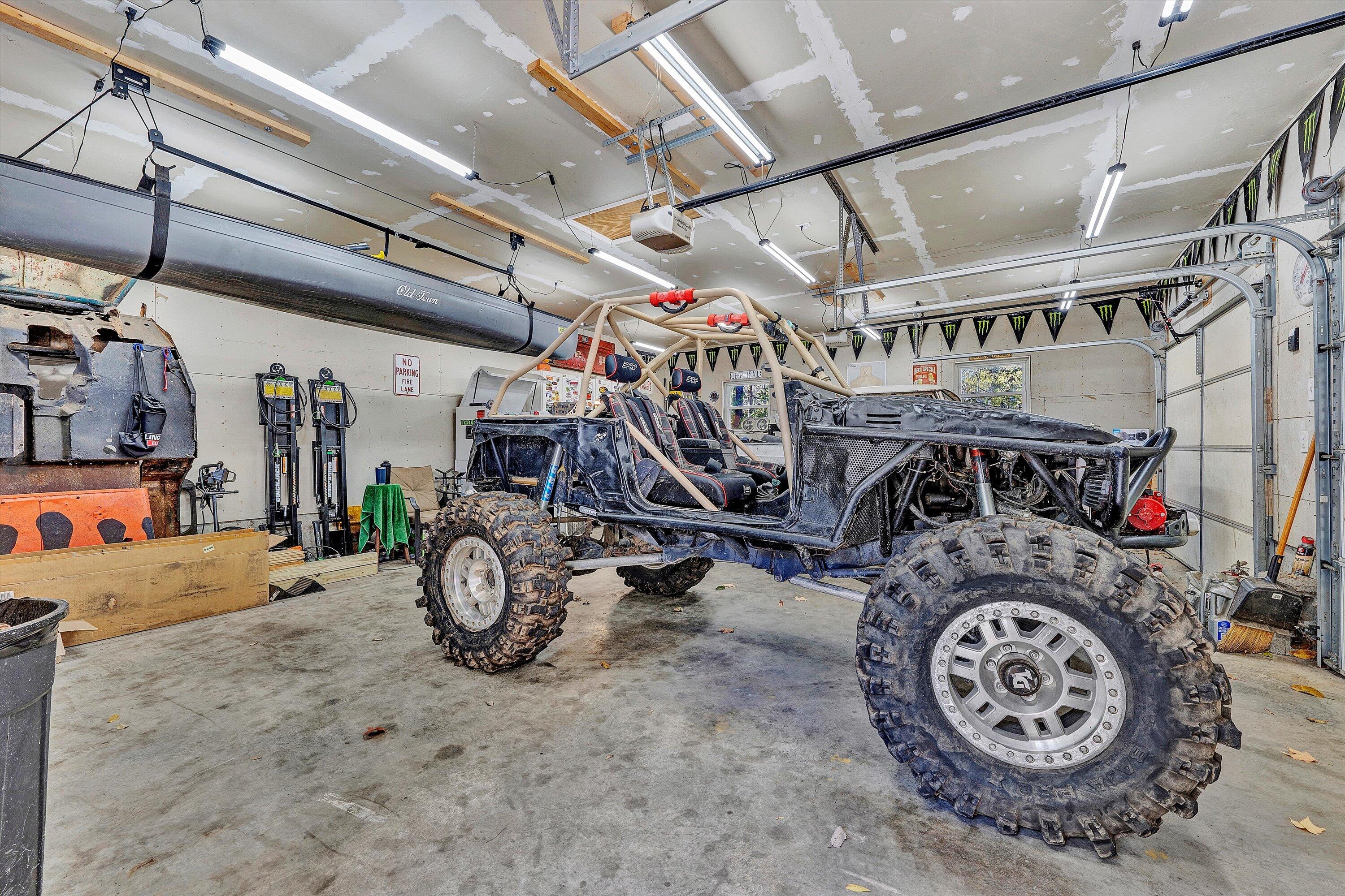6836 Trevilian Road Roanoke, VA 24019 - Photo 42 of 47 a view of a bike garage