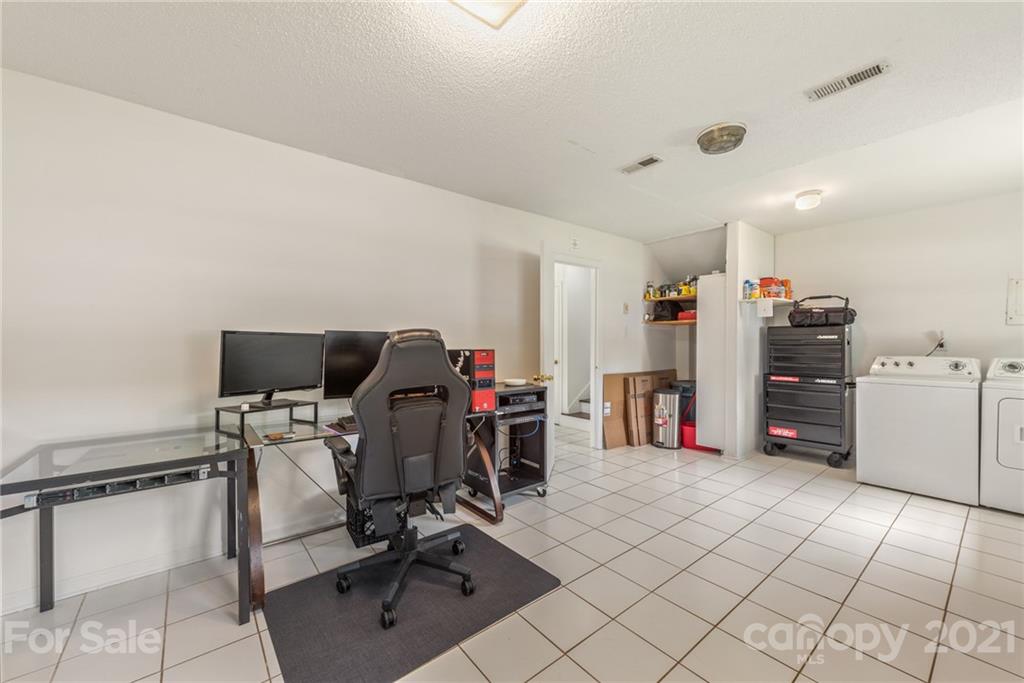 2531 Milton Road Charlotte, NC 28215 - Photo 16 of 19
