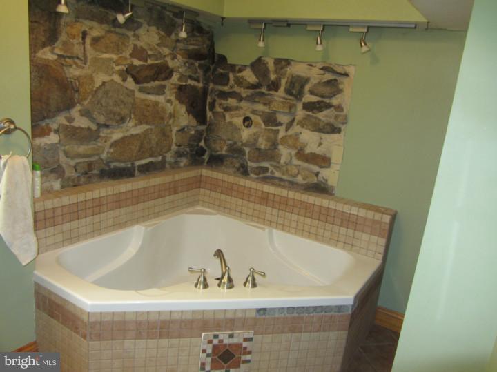 88 B Forrest Road Mertztown, PA 19539 - Photo 14 of 14 Gallery Image 14