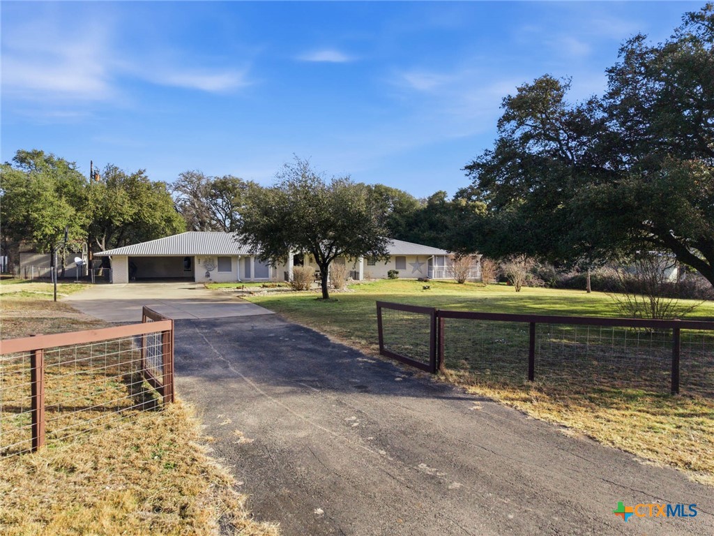 888 Shanklin Road Belton, TX 76513 - Photo 40 of 48 Entry Gate
