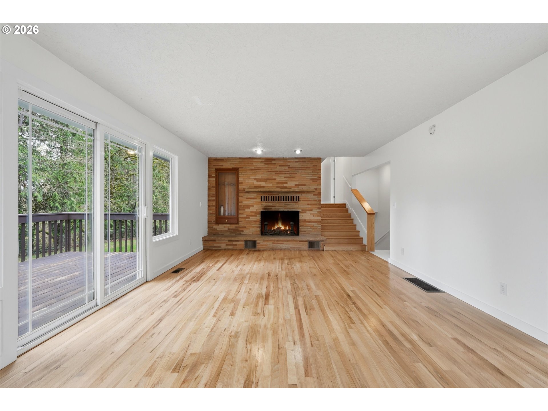 139 North 19th Court Ridgefield, WA 98642 - Photo 15 of 48 Living Room