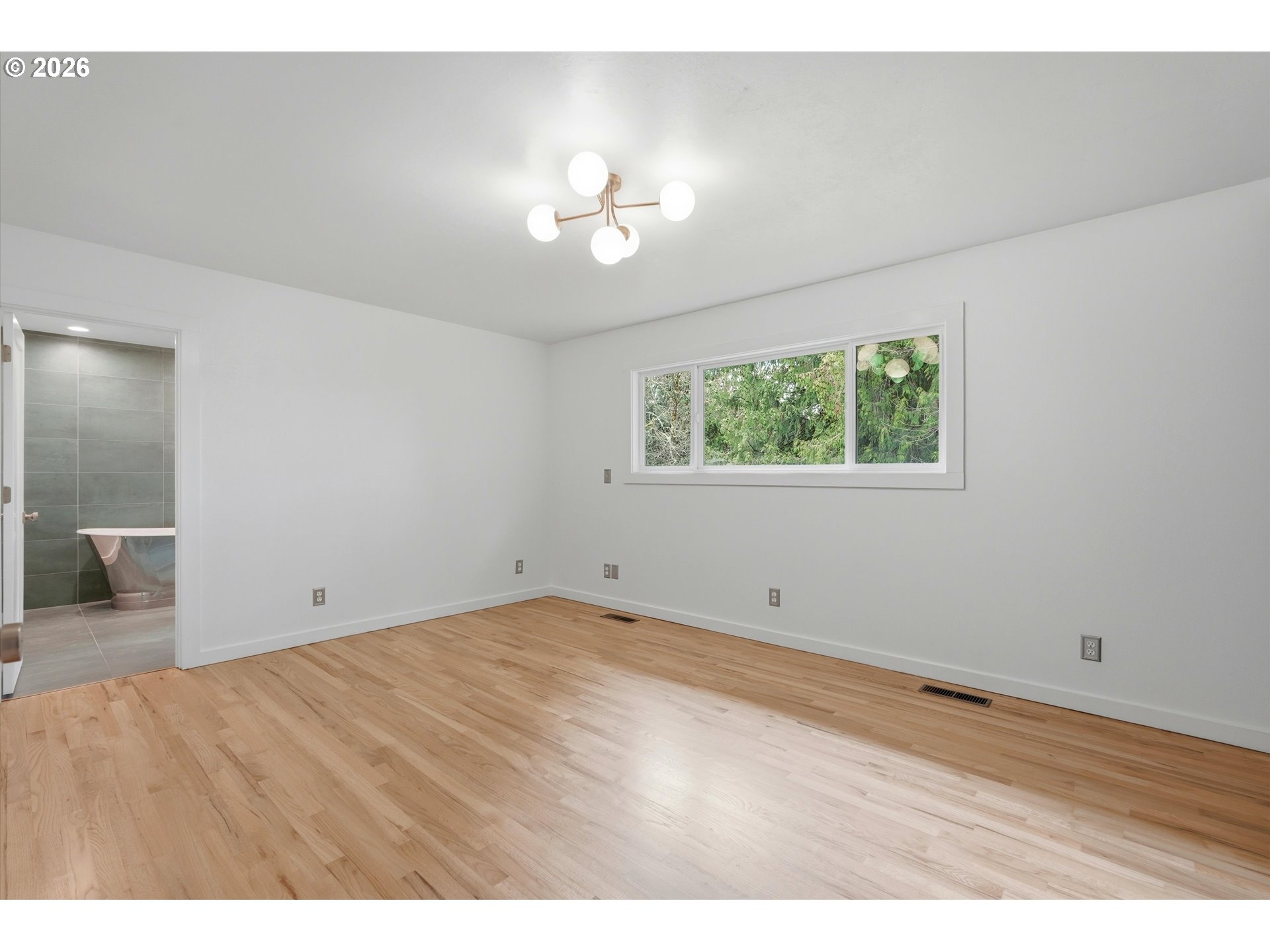 139 North 19th Court Ridgefield, WA 98642 - Photo 18 of 48 Owner's Suite Bedroom