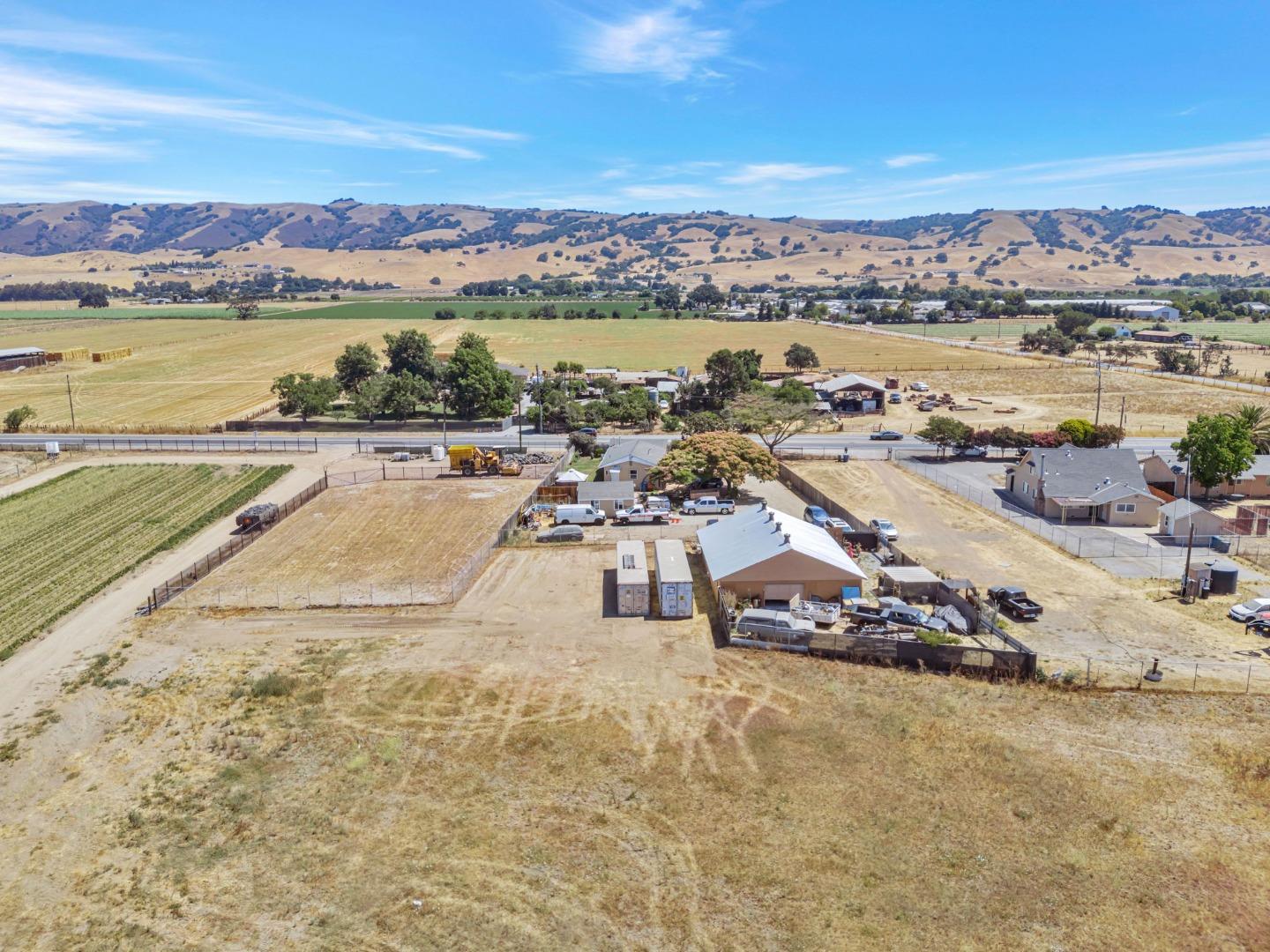 2712 Ferguson Road Gilroy, CA 95020 - Photo 20 of 55