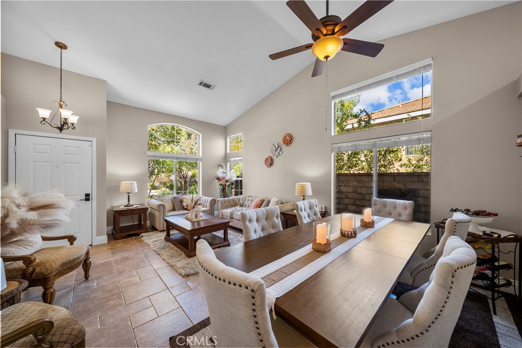 27908 Rainier Road Castaic, CA 91384 - Photo 11 of 41
