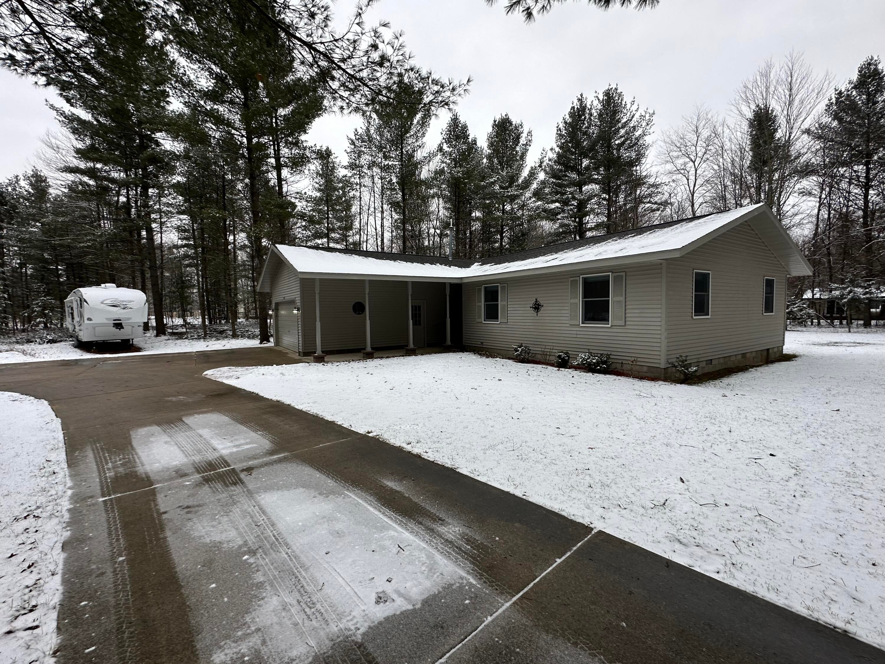 1598 Ole Dam Road Grayling, MI 49738 - Photo 2 of 40 Gallery Image 2