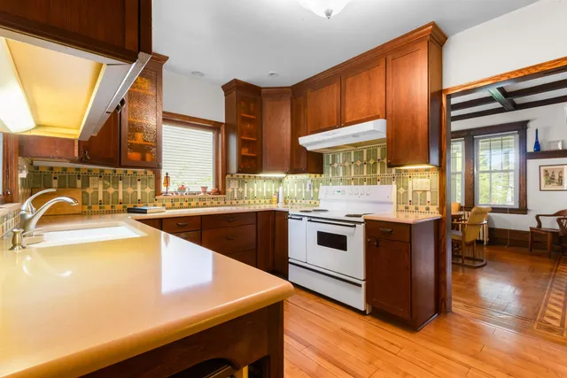 $679,000 | 183 Oakdene Avenue, Teaneck, NJ 07666