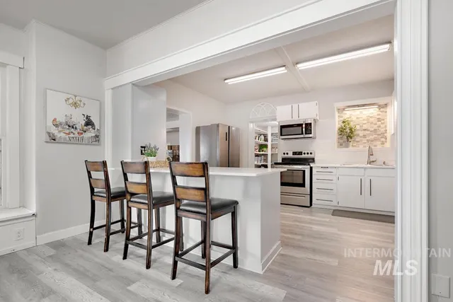 $367,000 | 85 West Washington Avenue, Cambridge, ID 83610