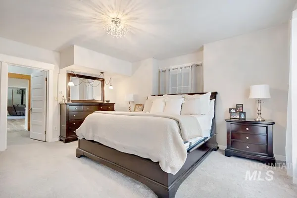 $362,000 | 85 West Washington Avenue, Cambridge, ID 83610