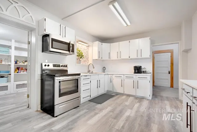 $367,000 | 85 West Washington Avenue, Cambridge, ID 83610