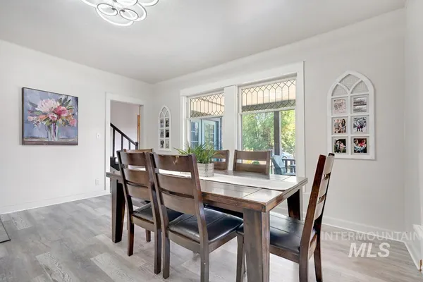 $362,000 | 85 West Washington Avenue, Cambridge, ID 83610