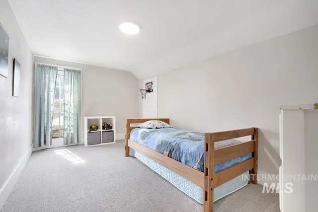 $367,000 | 85 West Washington Avenue, Cambridge, ID 83610