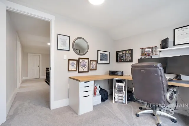 $367,000 | 85 West Washington Avenue, Cambridge, ID 83610