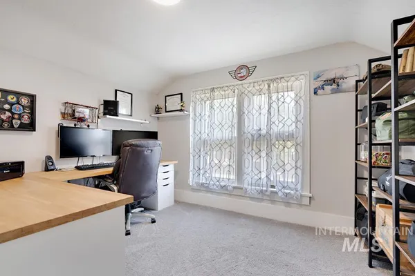 $362,000 | 85 West Washington Avenue, Cambridge, ID 83610