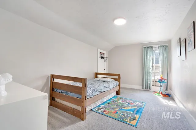 $367,000 | 85 West Washington Avenue, Cambridge, ID 83610