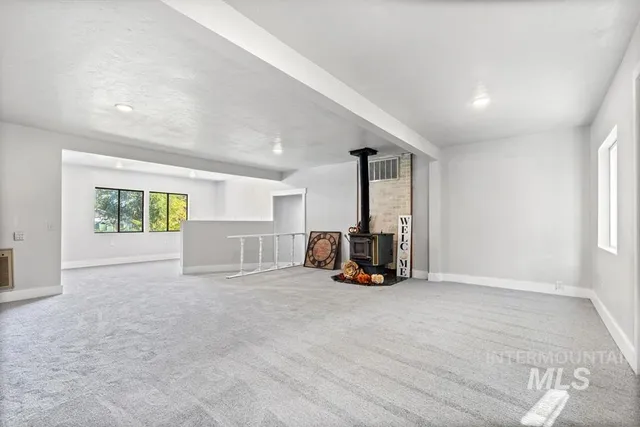 $367,000 | 85 West Washington Avenue, Cambridge, ID 83610