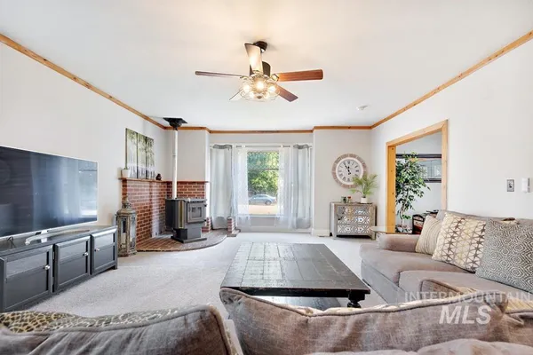 $362,000 | 85 West Washington Avenue, Cambridge, ID 83610