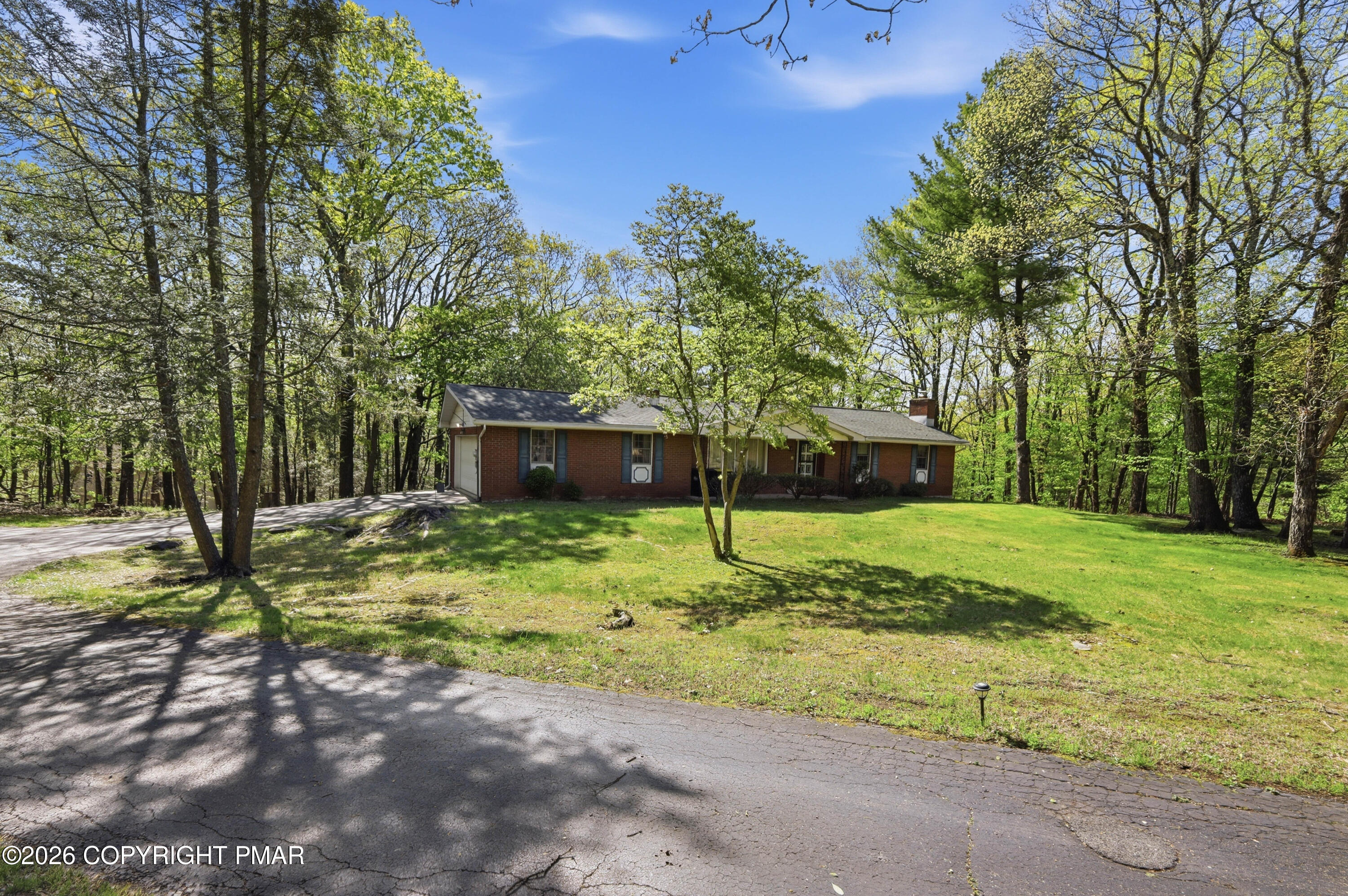 110 Powell Road Tannersville, PA 18372 - Photo 5 of 54 06-Photo-5