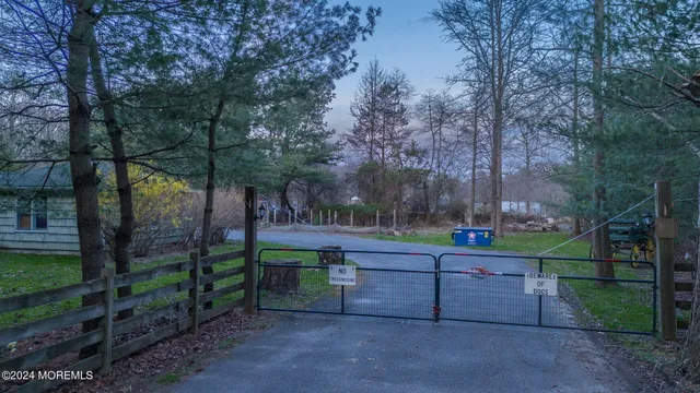 $1,350,000 | 40 Yellowbrook Road, Freehold, NJ 07728