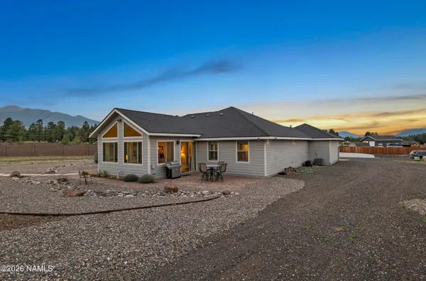 $939,900 | 10290 Lundin Road, Flagstaff, AZ 86004