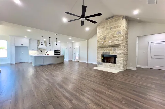 $580,000 | 1029 Freedom Court, Weatherford, TX 76088