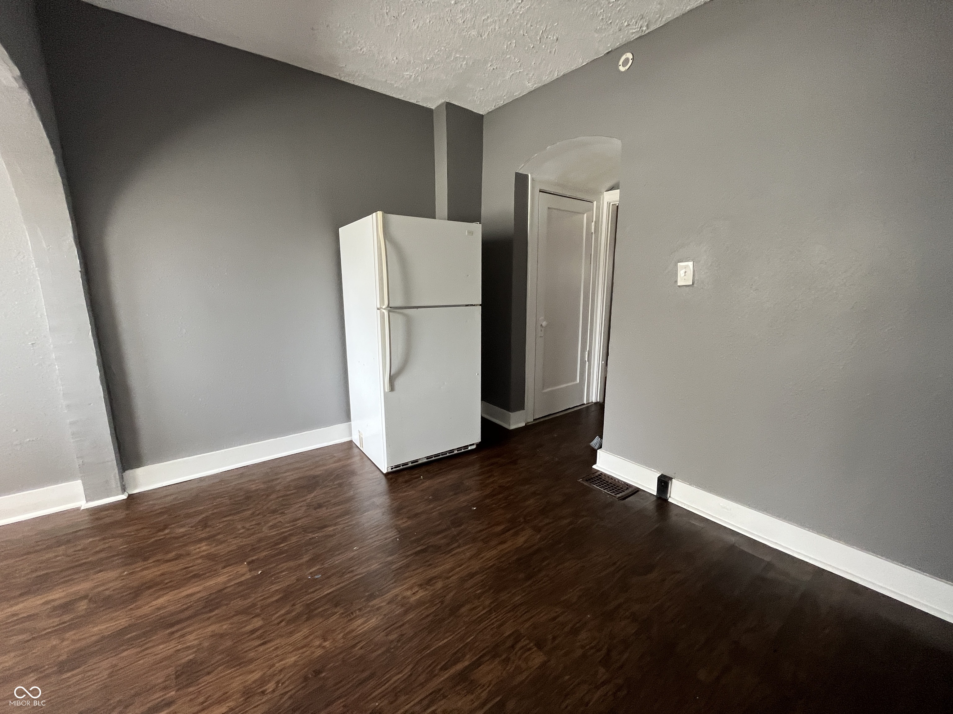 2922 Ruckle Street Indianapolis, IN 46205 - Photo 12 of 31 Gallery Image 12