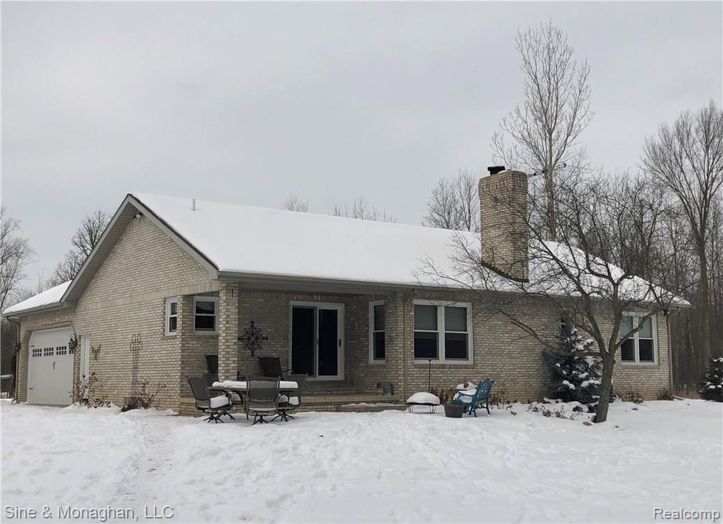 1111 South Richman Road St. Clair, MI 48079 - Photo 20 of 27 IMG_7200.jpg