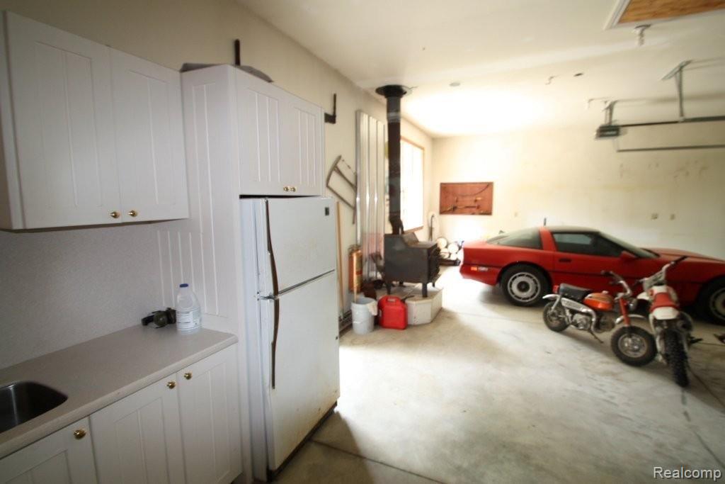 5030 Brown Road Avoca, MI 48006 - Photo 9 of 30 5030 Brown garage 2 2013.JPG