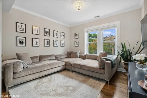 $550,000 | 2239.5 North Lincoln Avenue, Unit 3B, Chicago, IL 60614