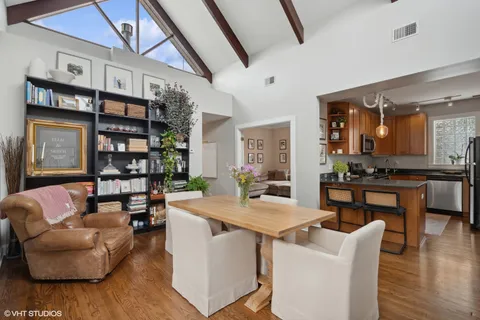 $550,000 | 2239.5 North Lincoln Avenue, Unit 3B, Chicago, IL 60614