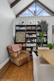 $550,000 | 2239.5 North Lincoln Avenue, Unit 3B, Chicago, IL 60614