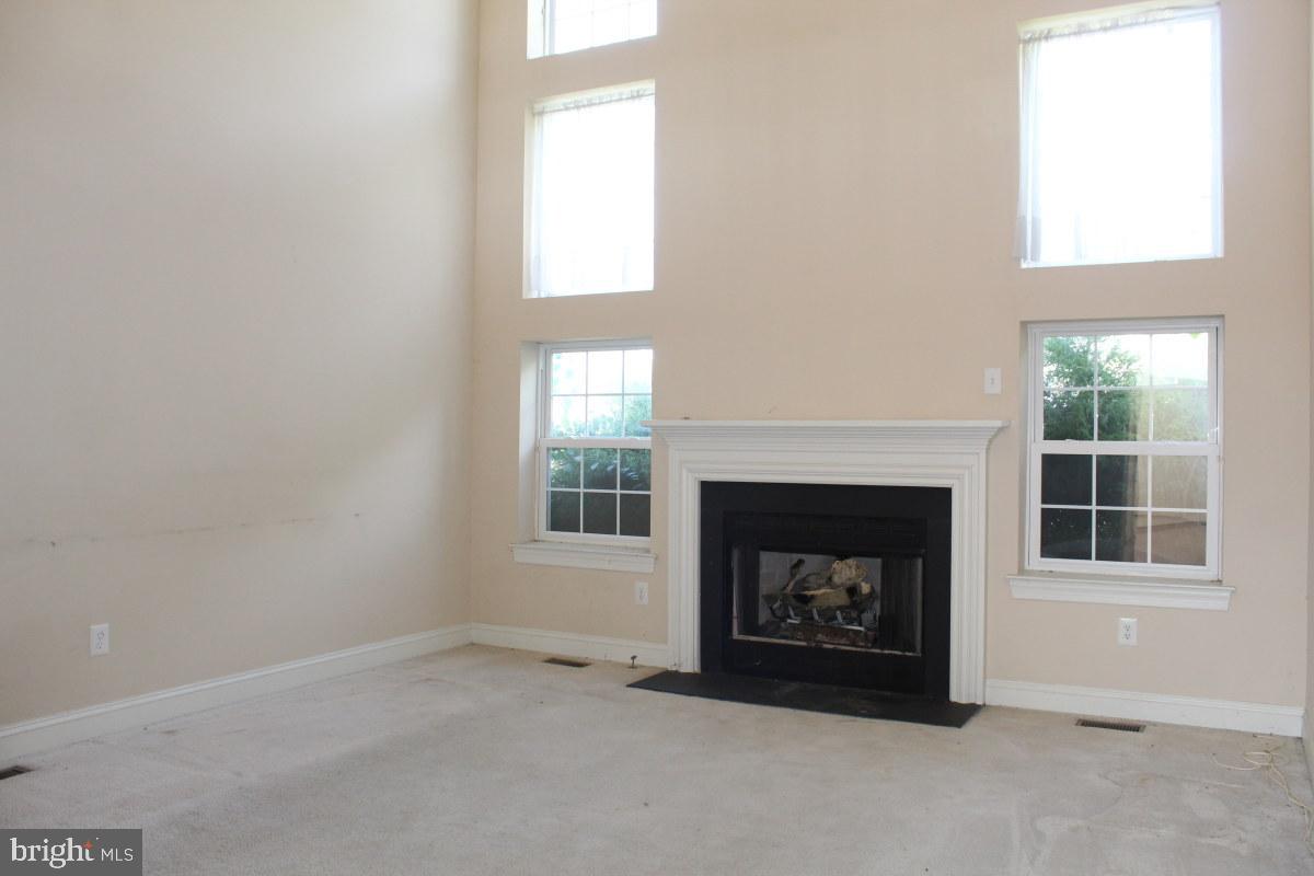 140 Ryans Run Sicklerville, NJ 08081 - Photo 8 of 33