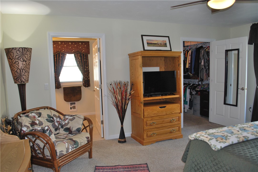 500 Mendon Road, Unit 214 Cumberland, RI 02864 - Photo 18 of 24