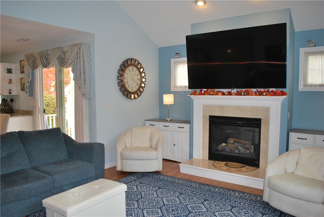 500 Mendon Road, Unit 214 Cumberland, RI 02864 - Photo 8 of 24