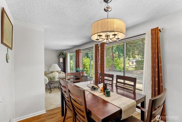 $639,000 | 2205 Blaine Circle Southeast, Renton, WA 98055