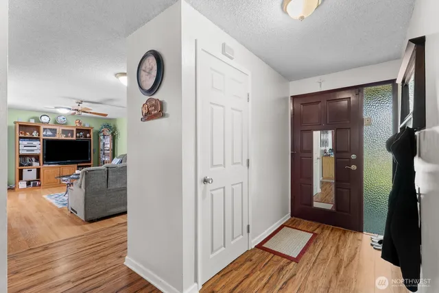 $639,000 | 2205 Blaine Circle Southeast, Renton, WA 98055