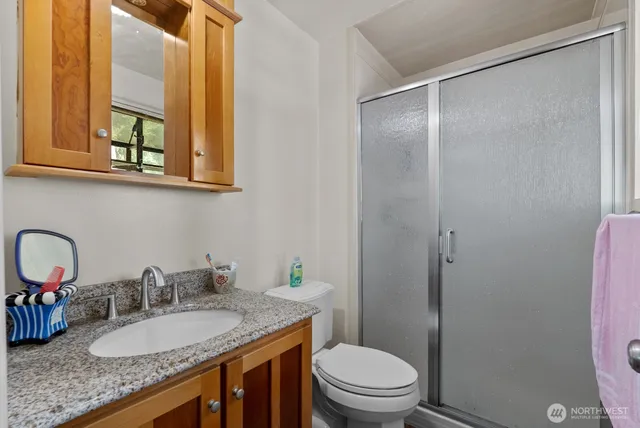 $639,000 | 2205 Blaine Circle Southeast, Renton, WA 98055