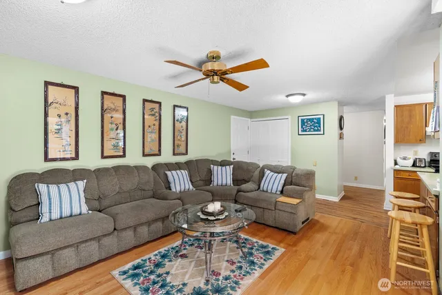 $639,000 | 2205 Blaine Circle Southeast, Renton, WA 98055