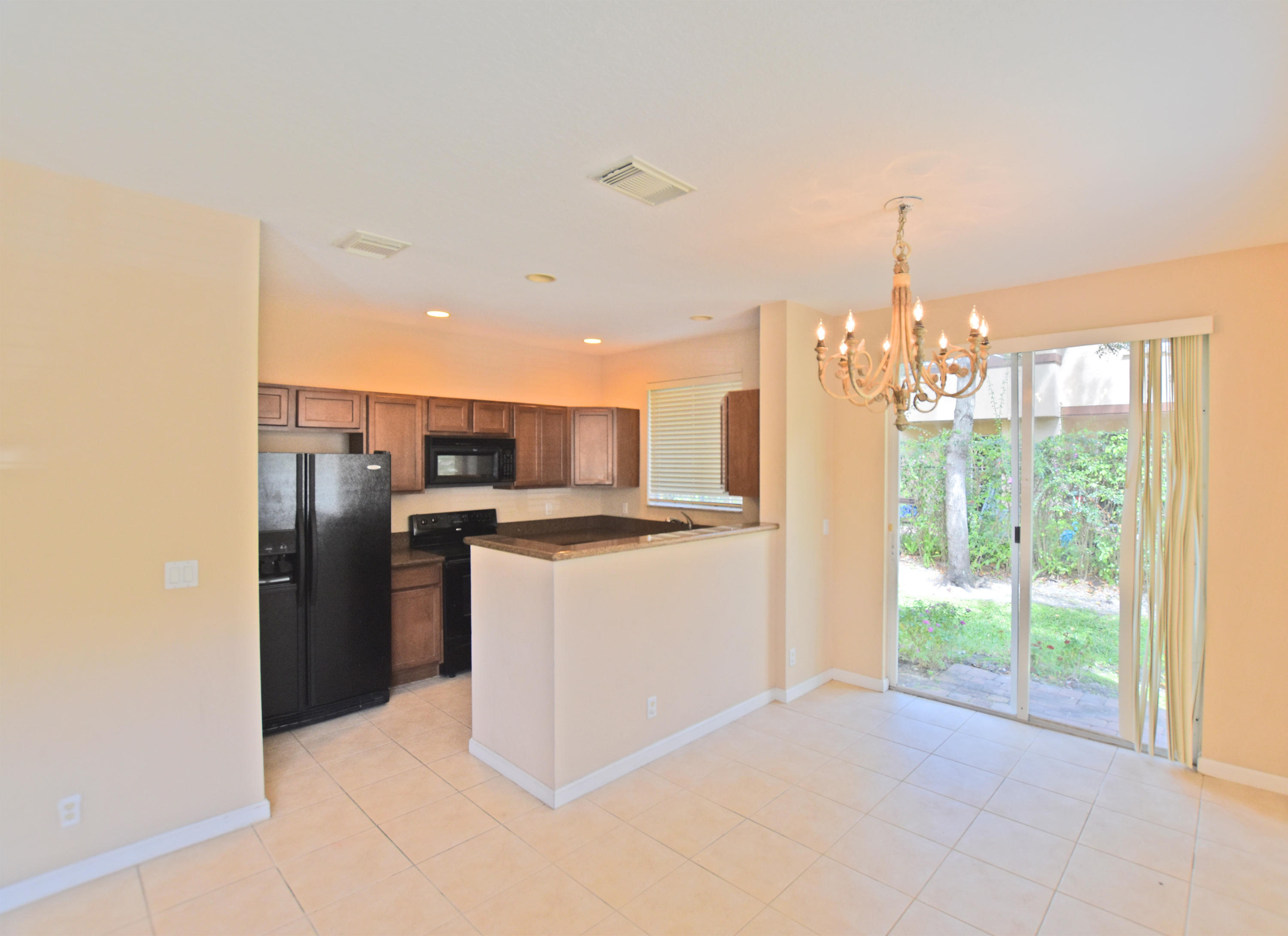 1703 Terracotta Drive Riviera Beach, FL 33404 - Photo 5 of 19 pic5