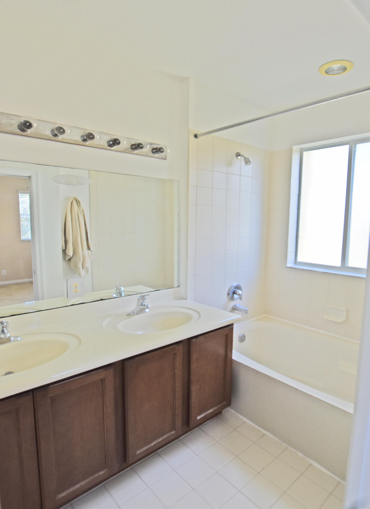 1703 Terracotta Drive Riviera Beach, FL 33404 - Photo 10 of 19 pic10