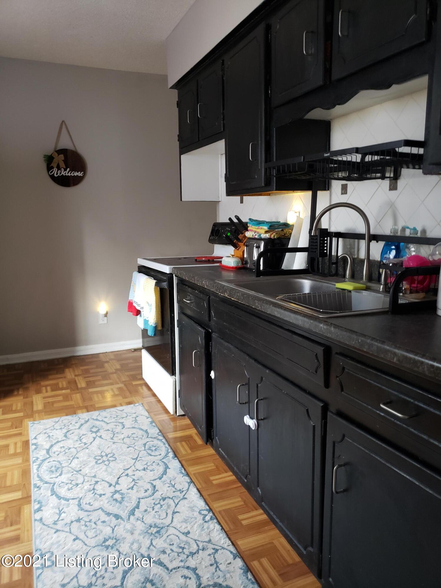 1399 Jim Clark Road New Haven, KY 40051 - Photo 17 of 29 KITCHEN