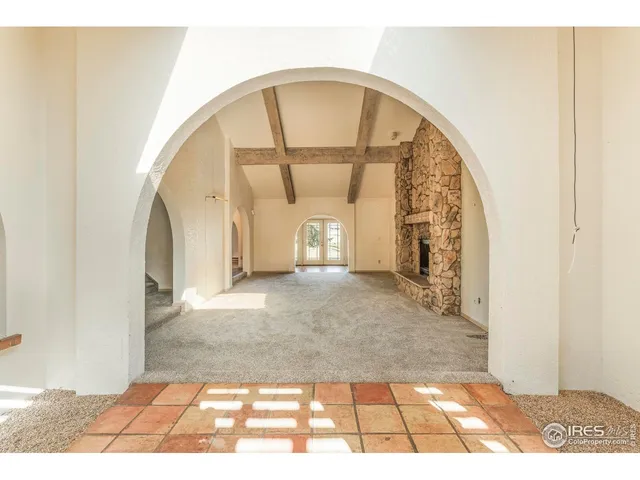 a view of an entryway