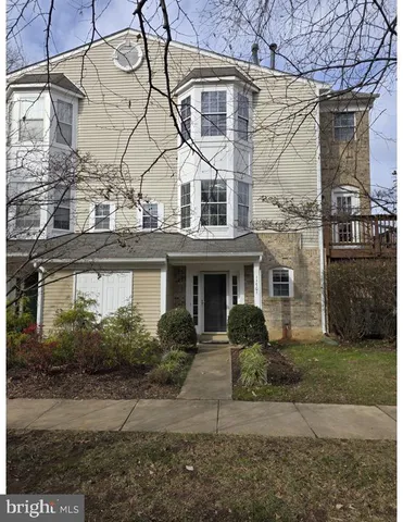 $612,000 | 11701 Scooter Lane, Unit 192, Fairfax, VA 22030